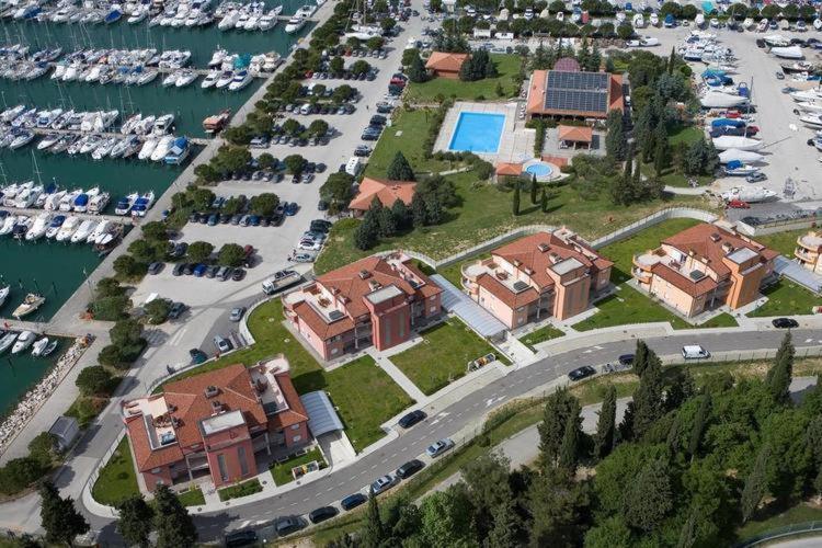 Residence Marina Rose M Apartment By Locap Group Portoroz Bagian luar foto