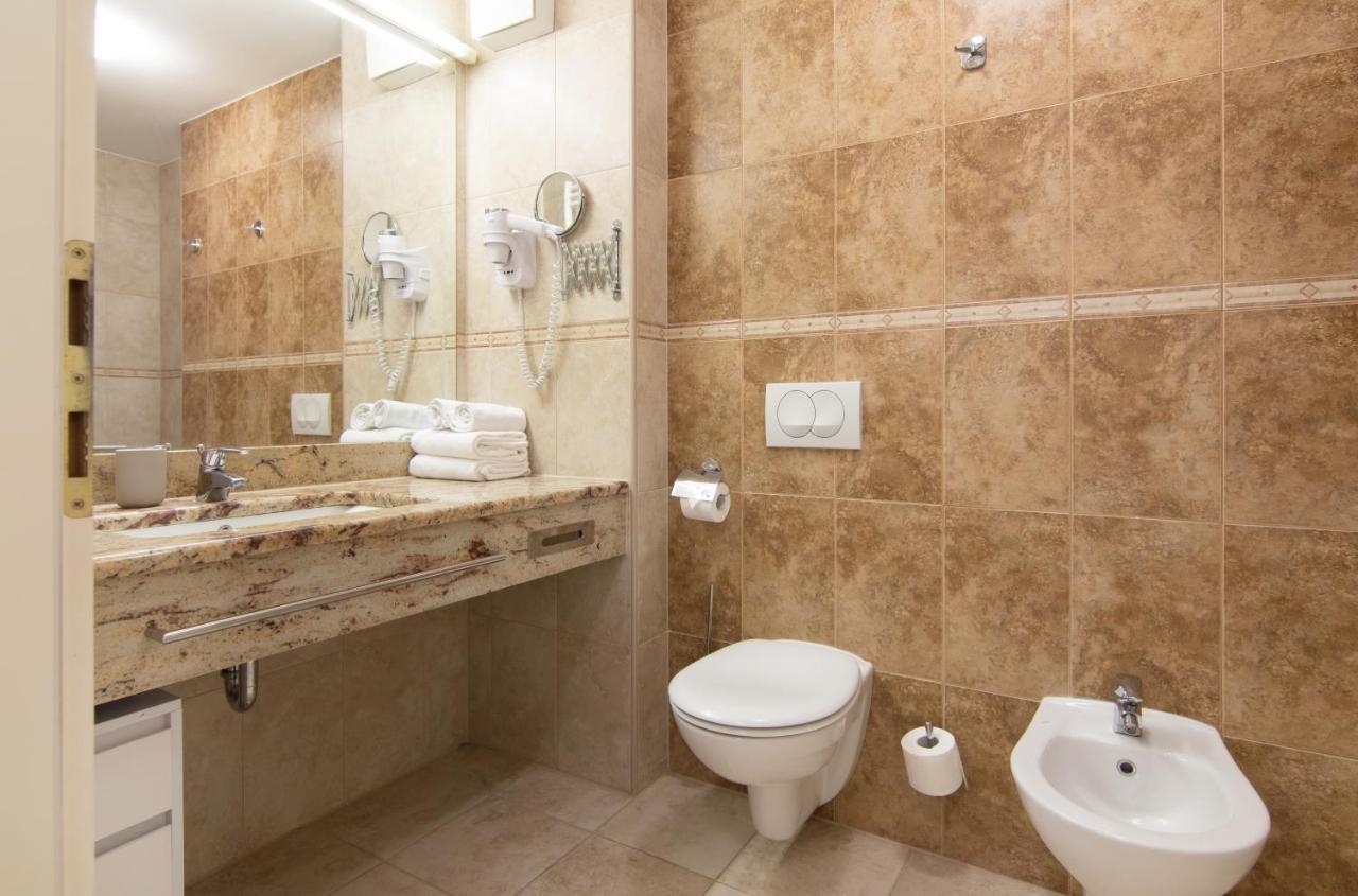 Residence Marina Rose M Apartment By Locap Group Portoroz Bagian luar foto