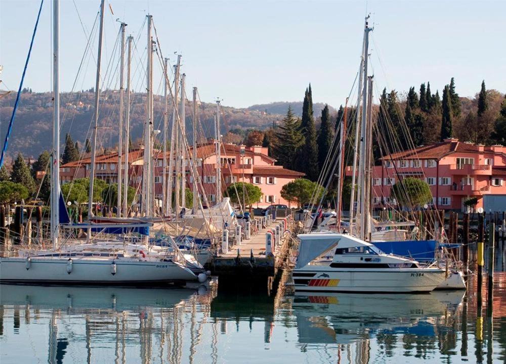 Residence Marina Rose M Apartment By Locap Group Portoroz Bagian luar foto